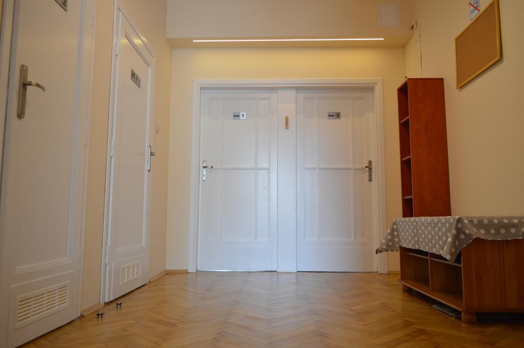 Krovo Apartments Krakow Luaran gambar